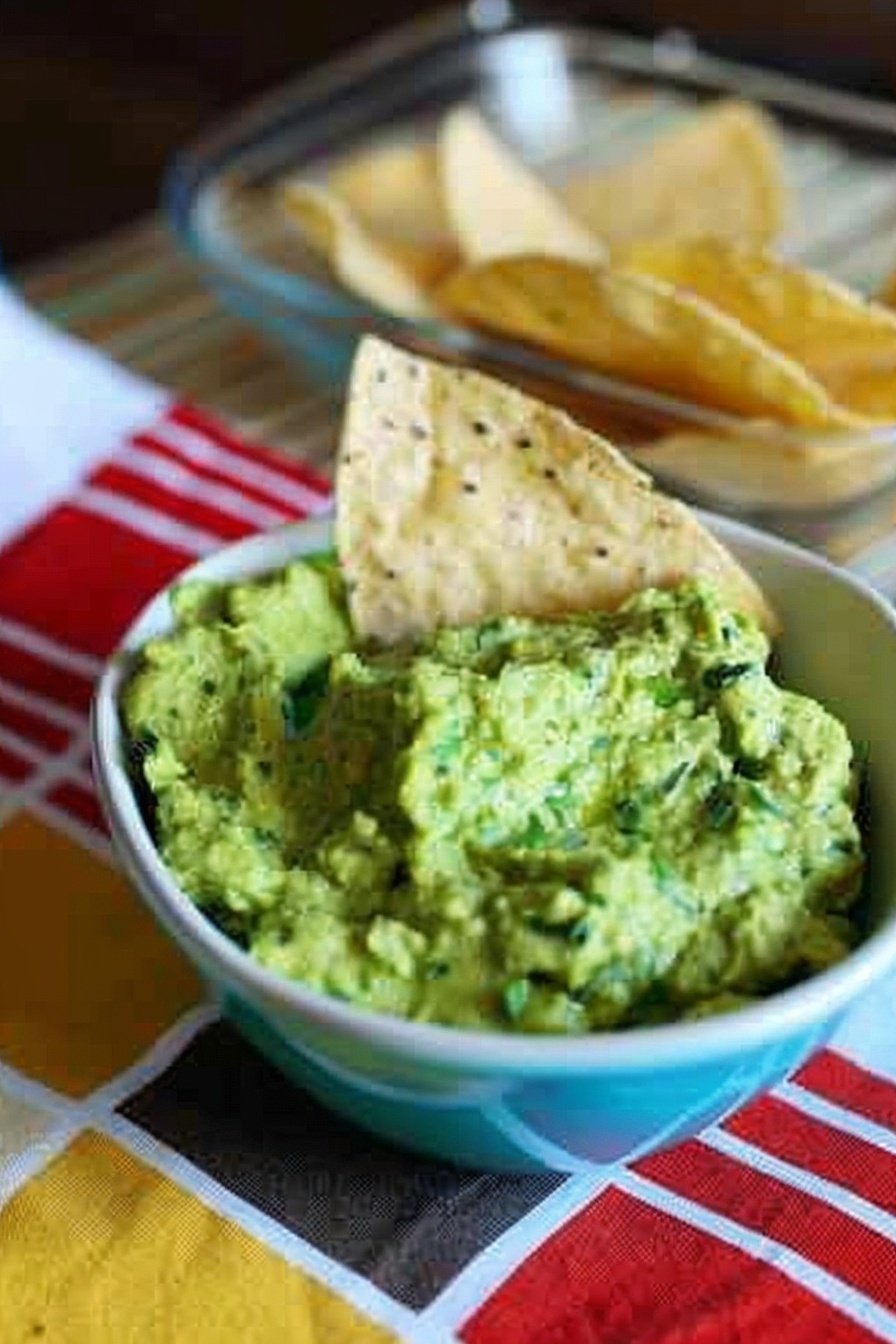 A Green Dip Celebration: Creamy, Herby, Utterly Divine.