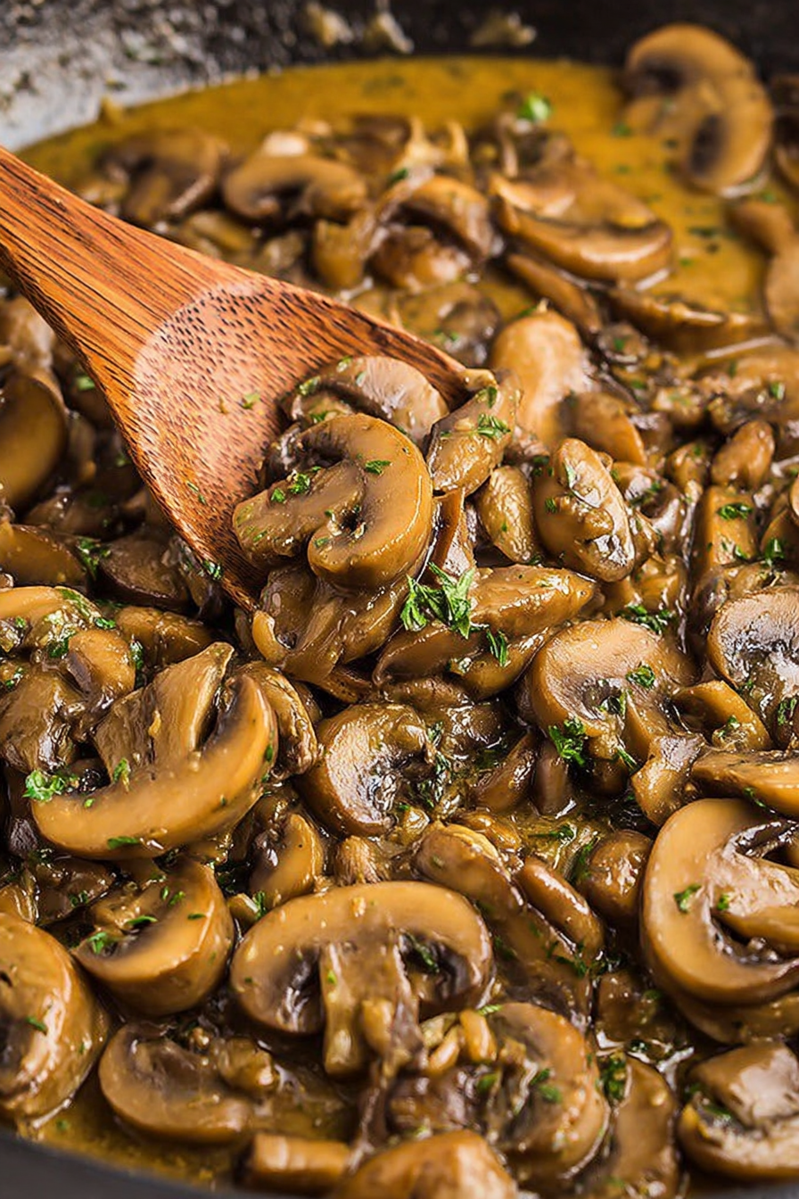 Garlic Butter Mushroom Sauté: Irresistibly rich and creamy