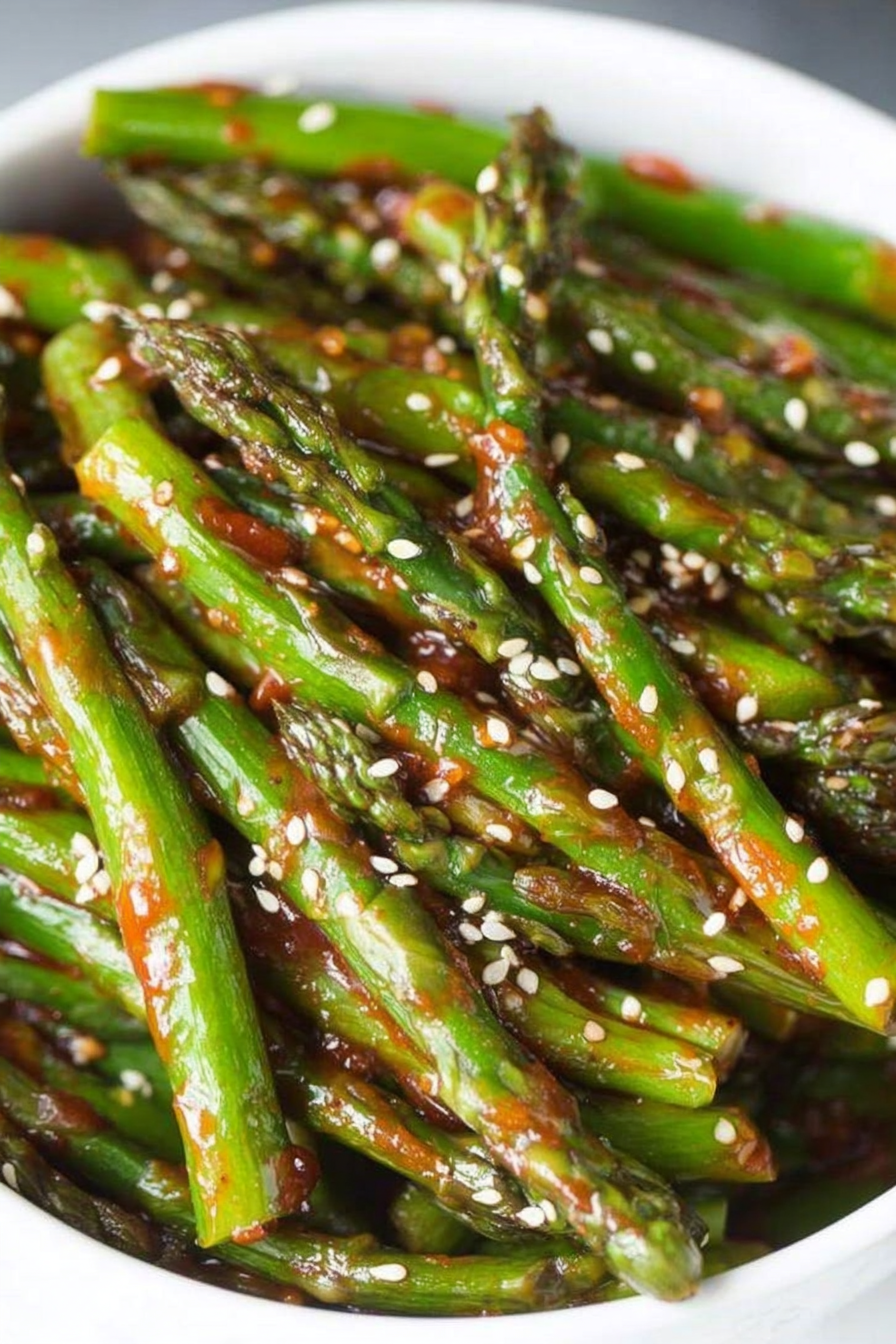 Gochujang Glazed Asparagus: Irresistibly rich and creamy