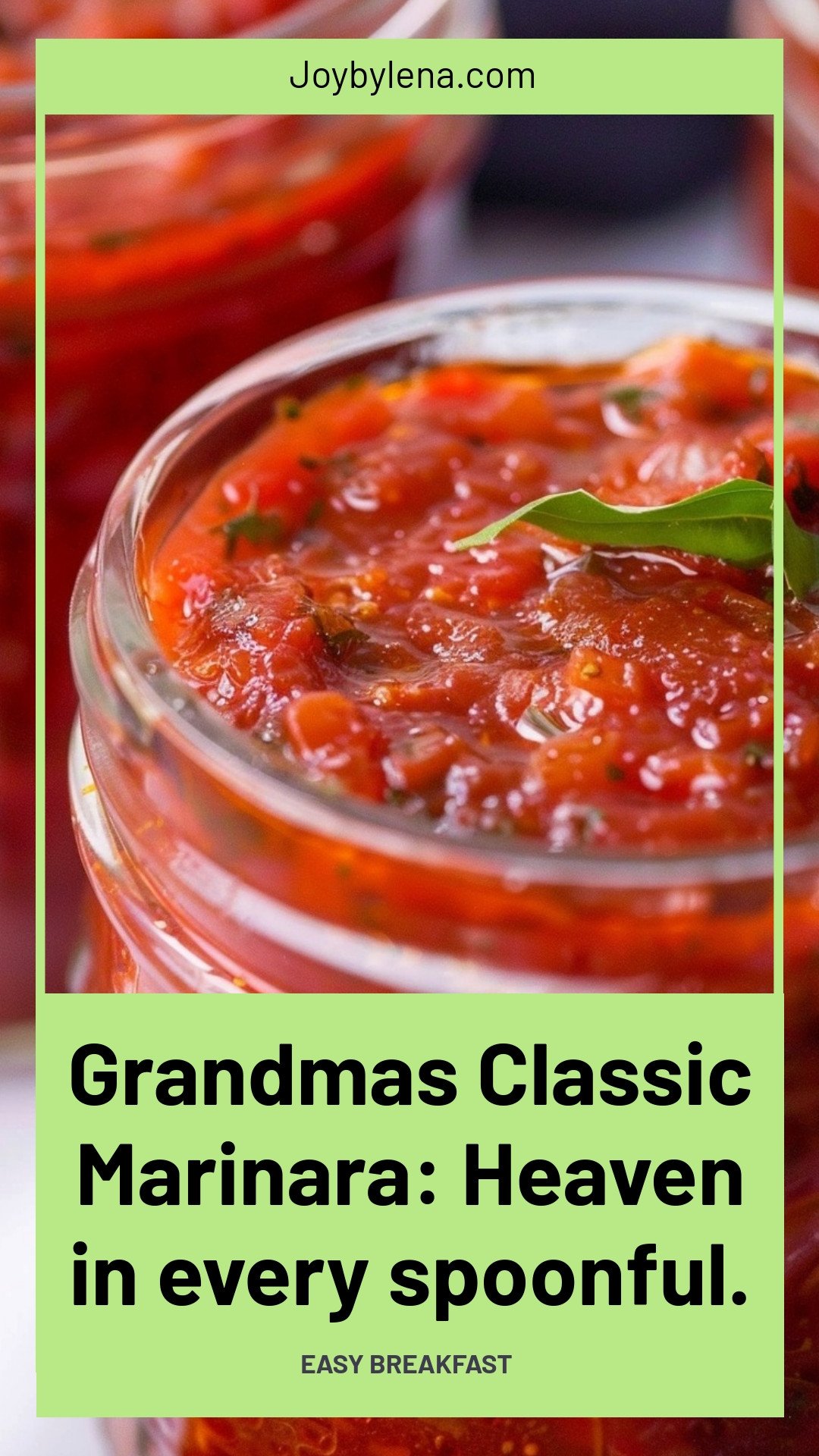 Grandmas Classic Marinara: Heaven in every spoonful.