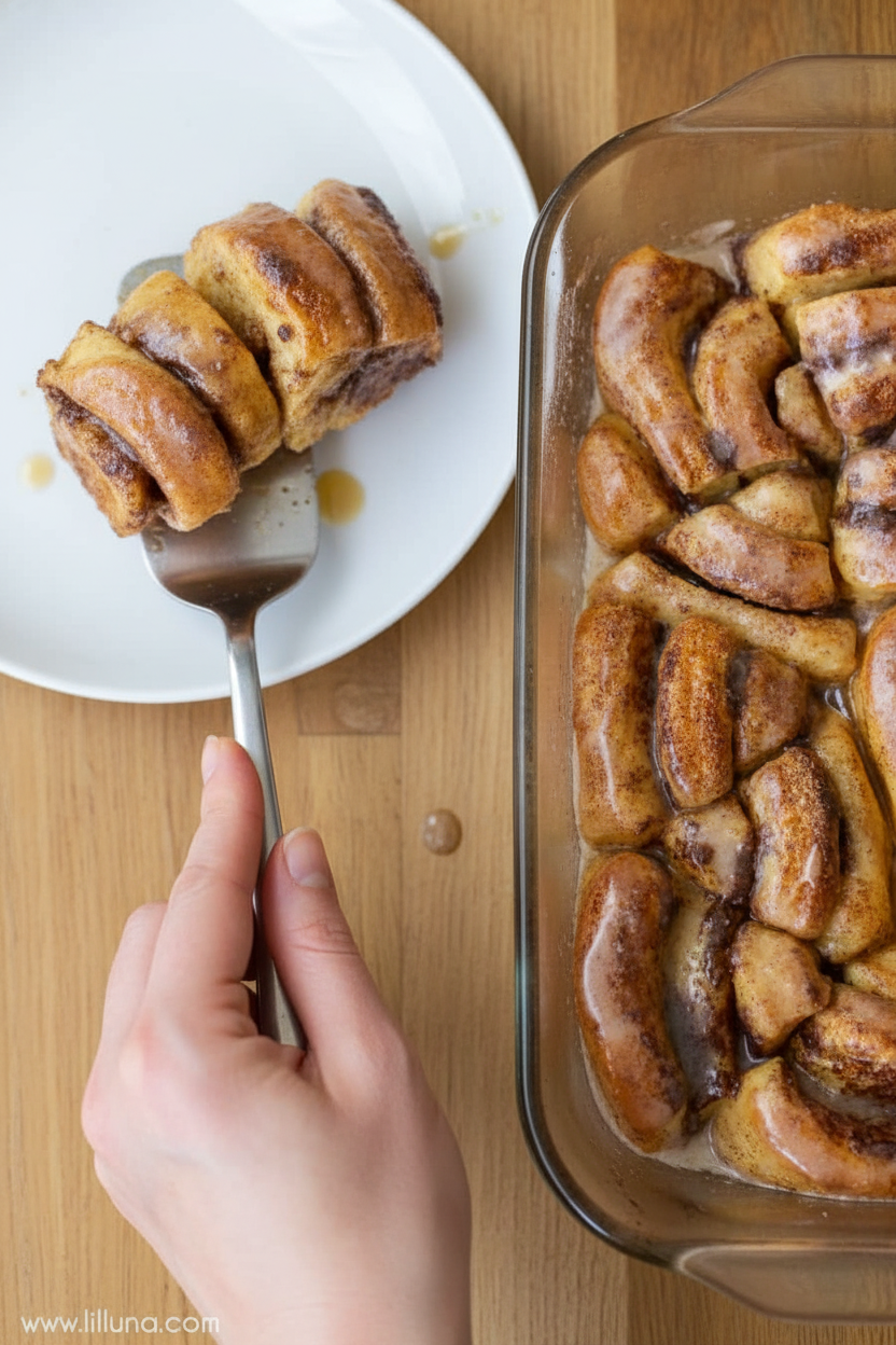 Pumpkin Cinnamon Roll Bites