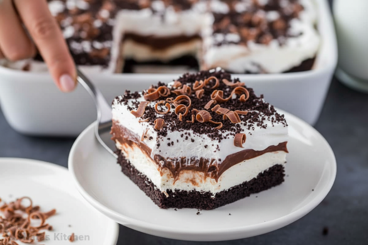 Easy No-Bake Chocolate Lasagna Dessert Recipe