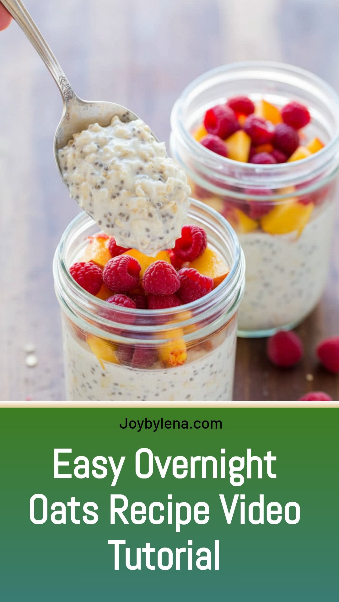 Easy Overnight Oats Recipe (VIDEO)